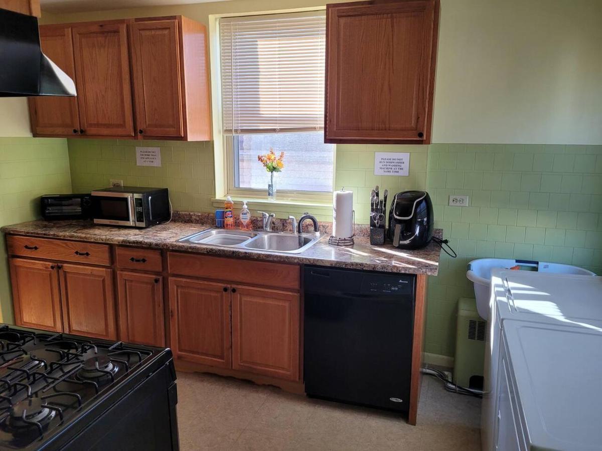 Great Chicago Getaway 2 Bedrooms Sleeps 1 To 4 Luaran gambar